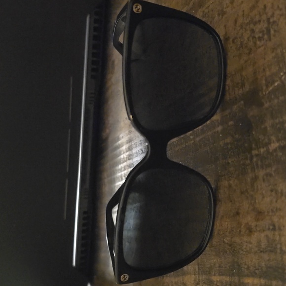 Gucci GG0022S Sunglasses - Picture 2 of 5